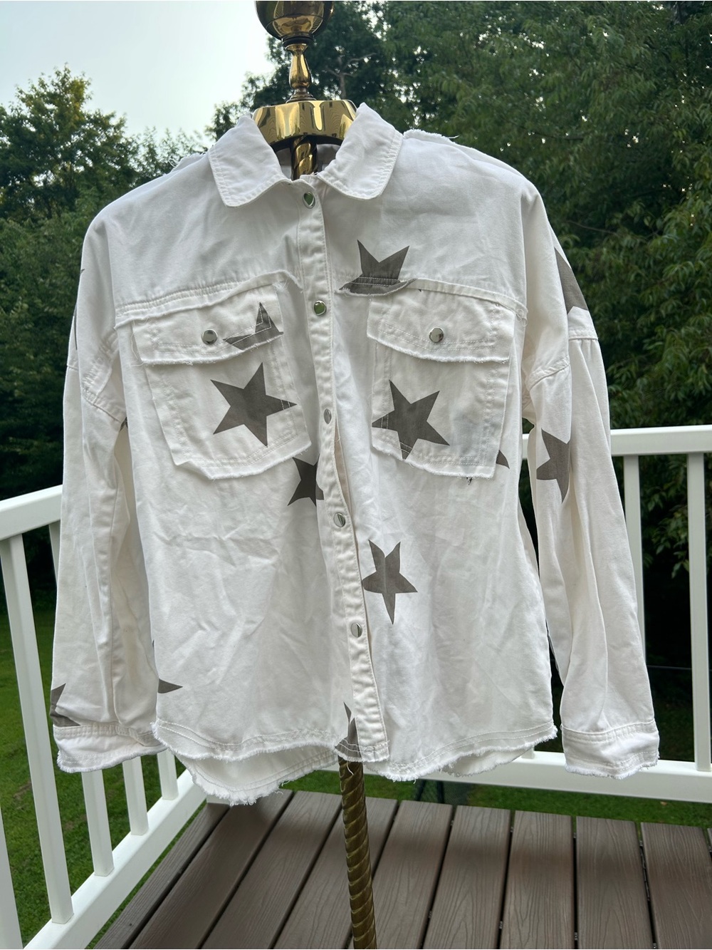 Elan White Star-Print Button-Up Shirt Jacket